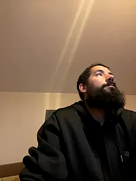 Snapshot of hornysneyhey chatting on December 2025 07:31:01 PM hornysneyhey online show from December 2025 07:31:01 PM