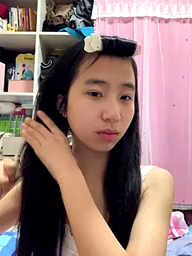 hanhan-oooooo online show from December 2025 04:22:01 PM