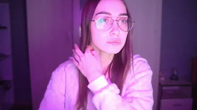 Snapshot of EllaWalker__ chatting on December 2025 12:55:01 PM EllaWalker online show from December 2025 12:55:01 PM