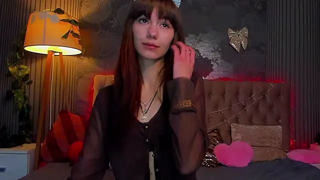 Snapshot of MilanaHotts chatting on December 2025 08:53:02 PM MilanaHotts online show from December 2025 08:53:02 PM