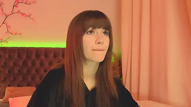 MilanaHotts online show from June 2026 05:12:02 AM