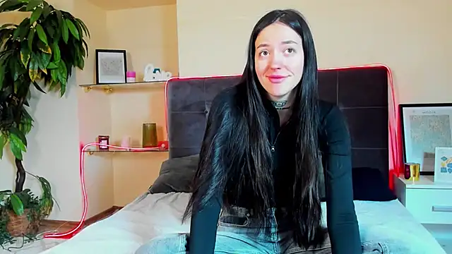 AdrianaCult online show from February 2026 06:24:02 AM