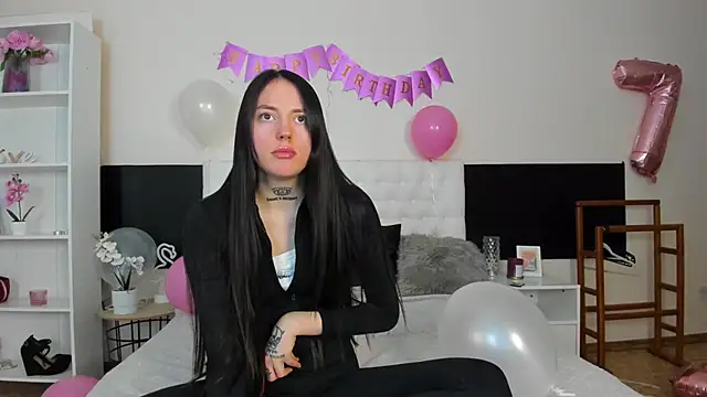 AdrianaCult online show from February 2026 01:22:01 PM