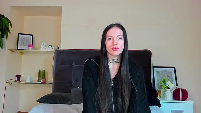 AdrianaCult online show from March 2026 06:22:01 AM