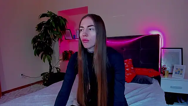 AdrianaCult online show from January 2026 06:42:01 AM