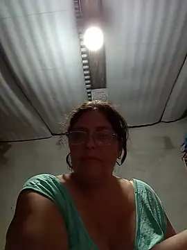 ladyBea11 online show from June 2026 10:54:02 PM