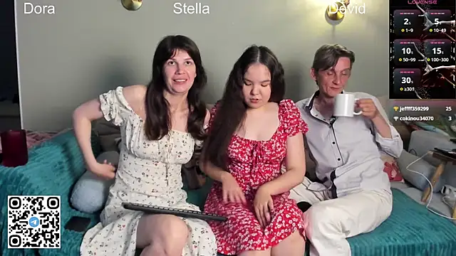 Snapshot of WeliosCouple chatting on June 2026 07:13:02 AM WeliosCouple online show from June 2026 07:13:02 AM