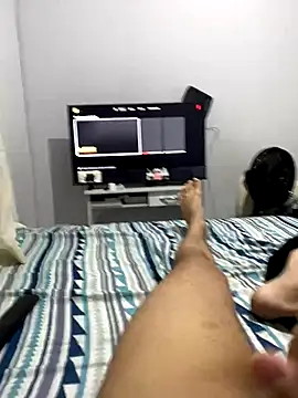 Snapshot of marcoslinc chatting on December 2025 01:22:01 AM marcoslinc online show from December 2025 01:22:01 AM