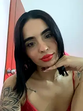 Snapshot of AngelWarm chatting on December 2025 03:23:01 AM AngelWarm online show from December 2025 03:23:01 AM