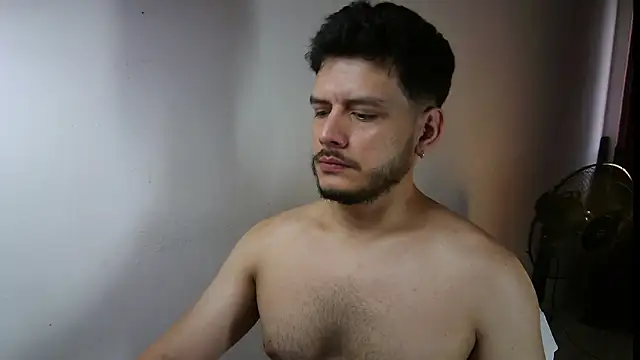 Snapshot of luxo_kane chatting on December 2025 07:41:02 PM luxo kane online show from December 2025 07:41:02 PM