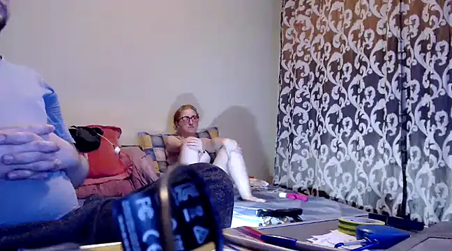 yunis32 online show from January 2025 05:13:01 PM