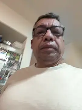 Snapshot of tigre6911 chatting on December 2025 09:35:02 AM tigre6911 online show from December 2025 09:35:02 AM