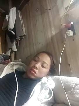 Snapshot of Andrea-688 chatting on February 2026 01:09:02 PM Andrea-688 online show from February 2026 01:09:02 PM