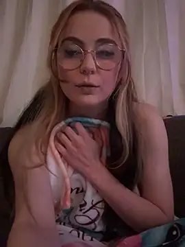 Snapshot of sugxrfox chatting on December 2025 06:28:01 AM sugxrfox online show from December 2025 06:28:01 AM