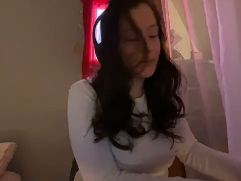 Snapshot of princesadelilah chatting on December 2025 07:17:01 PM princesadelilah online show from December 2025 07:17:01 PM