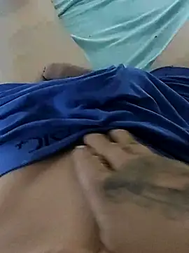 Snapshot of russobrabo chatting on December 2025 08:09:02 AM russobrabo online show from December 2025 08:09:02 AM