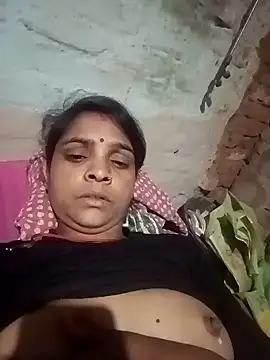 Snapshot of Rinki_malhotra chatting on February 2026 03:44:02 PM Rinki malhotra online show from February 2026 03:44:02 PM