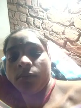 Snapshot of Rinki_malhotra chatting on January 2026 02:21:01 PM Rinki malhotra online show from January 2026 02:21:01 PM