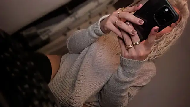 Snapshot of mxshemale_ladyboy chatting on November 2025 09:24:02 AM mxshemale ladyboy online show from November 2025 09:24:02 AM