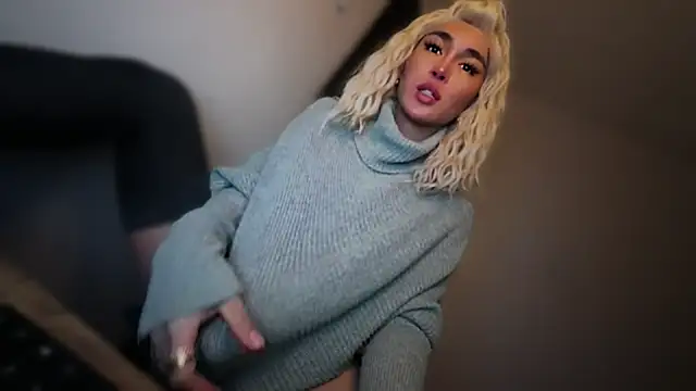 Snapshot of mxshemale_ladyboy chatting on December 2025 09:58:02 PM mxshemale ladyboy online show from December 2025 09:58:02 PM