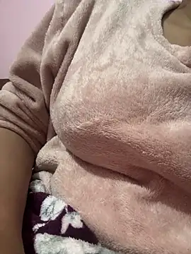 Snapshot of Oh_Priya chatting on December 2025 09:31:01 PM Oh Priya online show from December 2025 09:31:01 PM