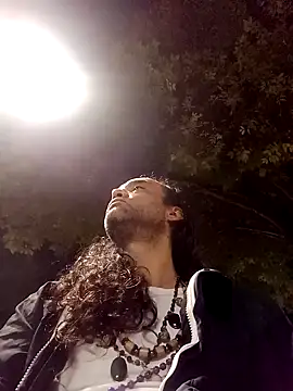 Snapshot of vladopen chatting on January 2026 11:30:02 PM vladopen online show from January 2026 11:30:02 PM