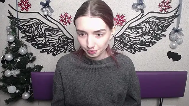 LisaDarcy online show from December 2025 01:59:02 PM