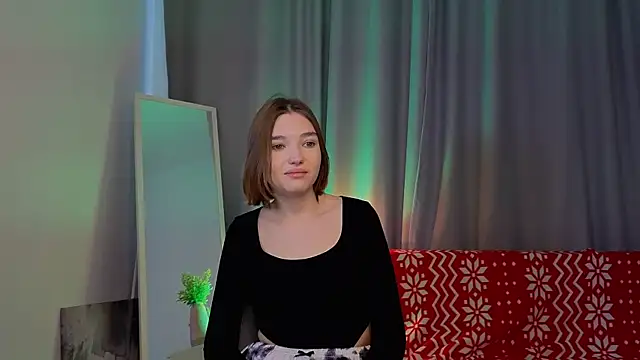 Leyla crsh online show from February 2026 05:21:01 AM