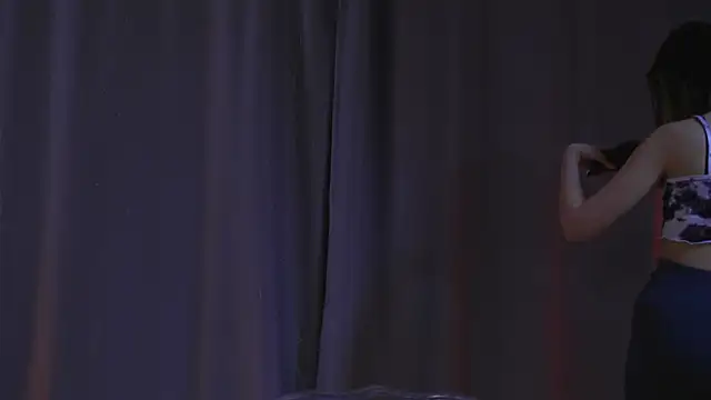 Leyla crsh online show from March 2026 05:44:01 AM