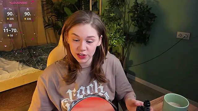 Snapshot of Alison_Doody chatting on February 2026 07:41:02 AM Alison Doody online show from February 2026 07:41:02 AM