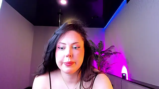 AlbaLimory online show from April 2026 01:13:02 PM