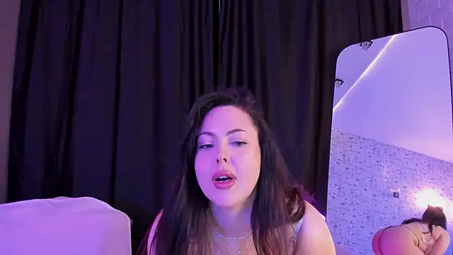 AlbaLimory online show from December 2025 11:24:02 AM