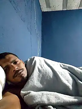 marreta240675 online show from April 2026 11:53:01 PM