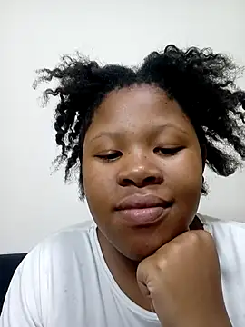 TemptingCloeXx online show from April 2026 09:41:01 PM