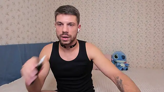 Snapshot of Tony_Wolf chatting on December 2025 07:18:01 PM Tony Wolf online show from December 2025 07:18:01 PM