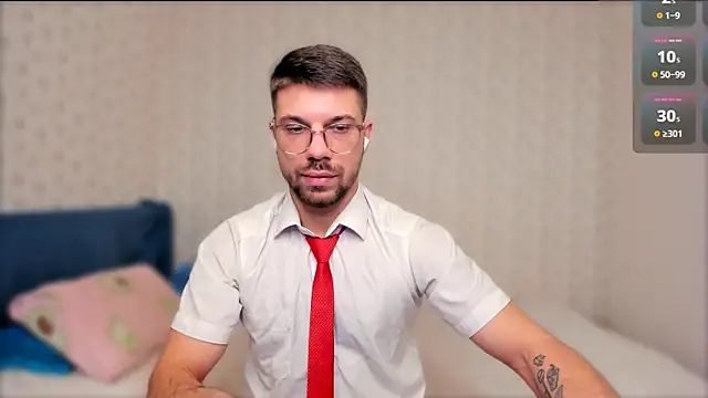 Tony Wolf online show from December 2025 06:08:01 PM