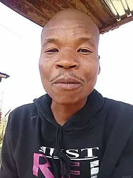 thabisozxz online show from May 2026 11:04:02 AM