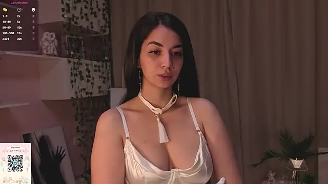 EmmyNoel online show from March 2026 07:10:01 PM