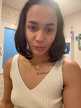 Snapshot of MiaMorenoo chatting on January 2026 04:21:02 PM MiaMorenoo online show from January 2026 04:21:02 PM