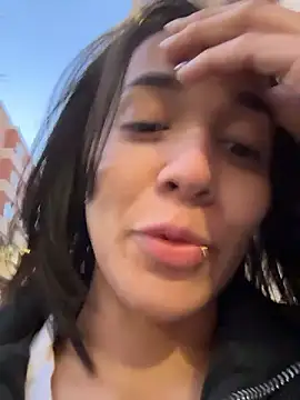 Snapshot of MiaMorenoo chatting on January 2026 05:07:02 PM MiaMorenoo online show from January 2026 05:07:02 PM