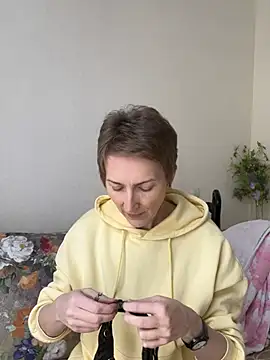 Snapshot of Sensual_Flower chatting on March 2026 10:56:02 AM Sensual Flower online show from March 2026 10:56:02 AM