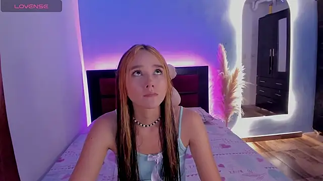 CRISTAL T2 online show from April 2026 03:40:02 PM