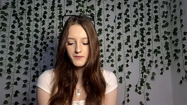 LisaBoddy online show from February 2026 01:00:01 PM