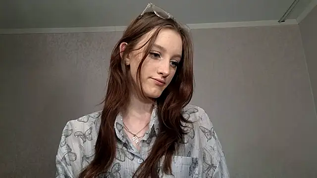 Snapshot of LisaBoddy chatting on December 2025 01:04:02 PM LisaBoddy online show from December 2025 01:04:02 PM