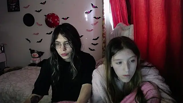 Briar y Blair online show from April 2026 09:04:01 PM