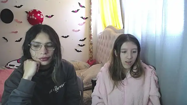 Briar y Blair online show from March 2026 02:12:01 PM