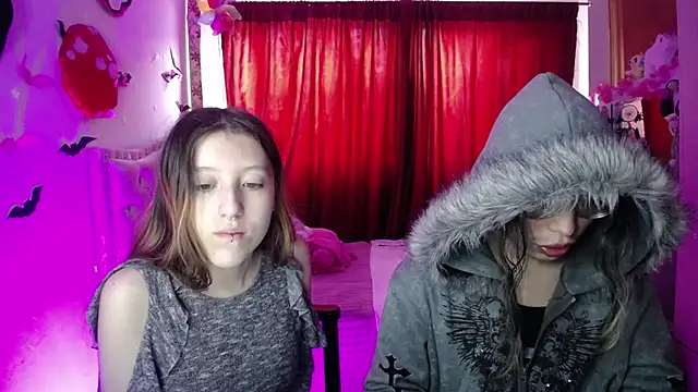 Briar y Blair online show from April 2026 02:01:02 PM