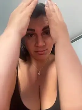 sophie-honey online show from February 2026 03:32:02 PM