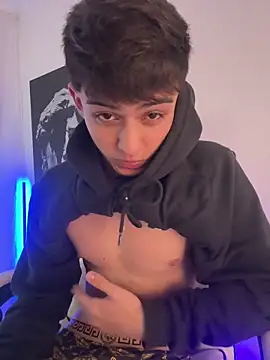 lian fooxx online show from April 2026 04:14:02 AM