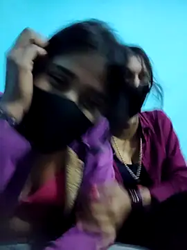 Snapshot of Aaradhya-Rani chatting on December 2025 08:09:02 PM Aaradhya-Rani online show from December 2025 08:09:02 PM